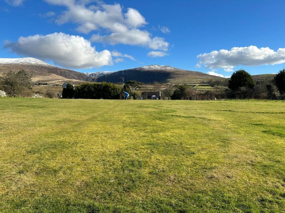 The Old Stables - A Gem Surrounded By Mountains! Ferienhaus Caernarfon